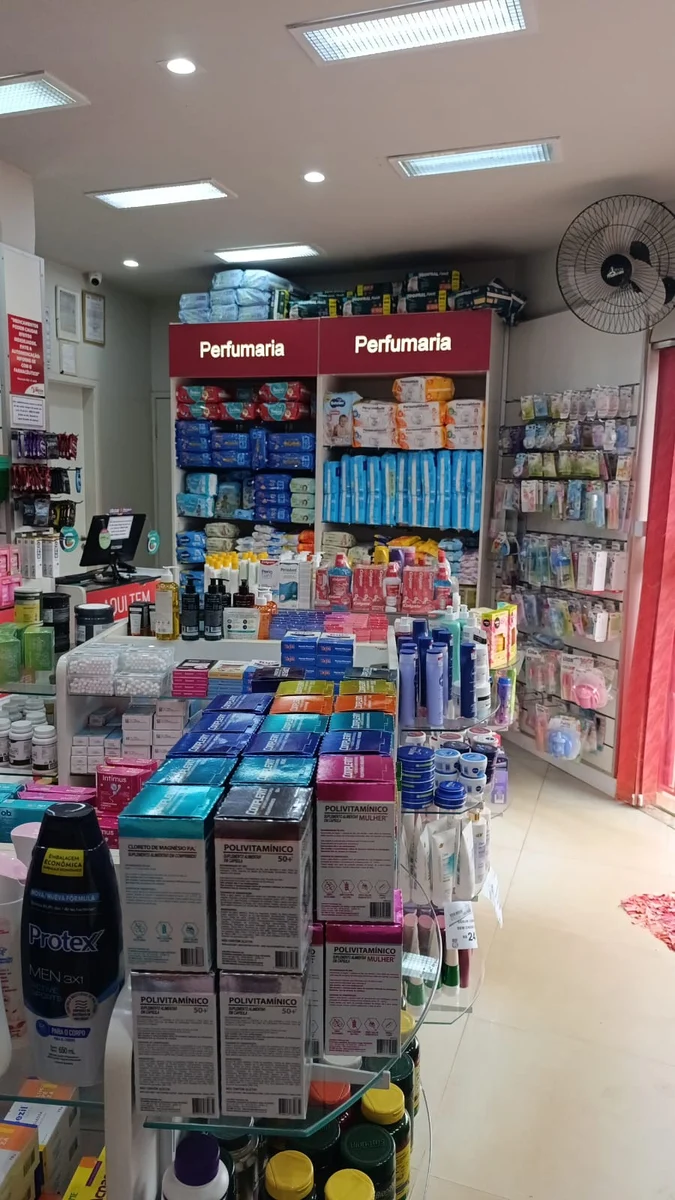 Interior da Rede Inova Drogaria Drogamais — foto 4